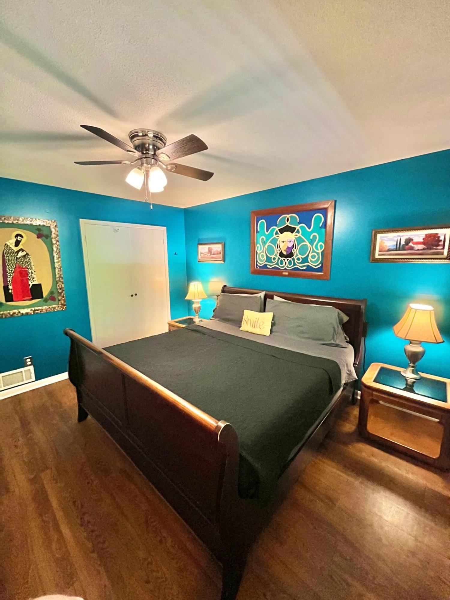 Family Friendly Downtown Home - Private Yard & Grill - Location, Location, Location! Athens Eksteriør billede