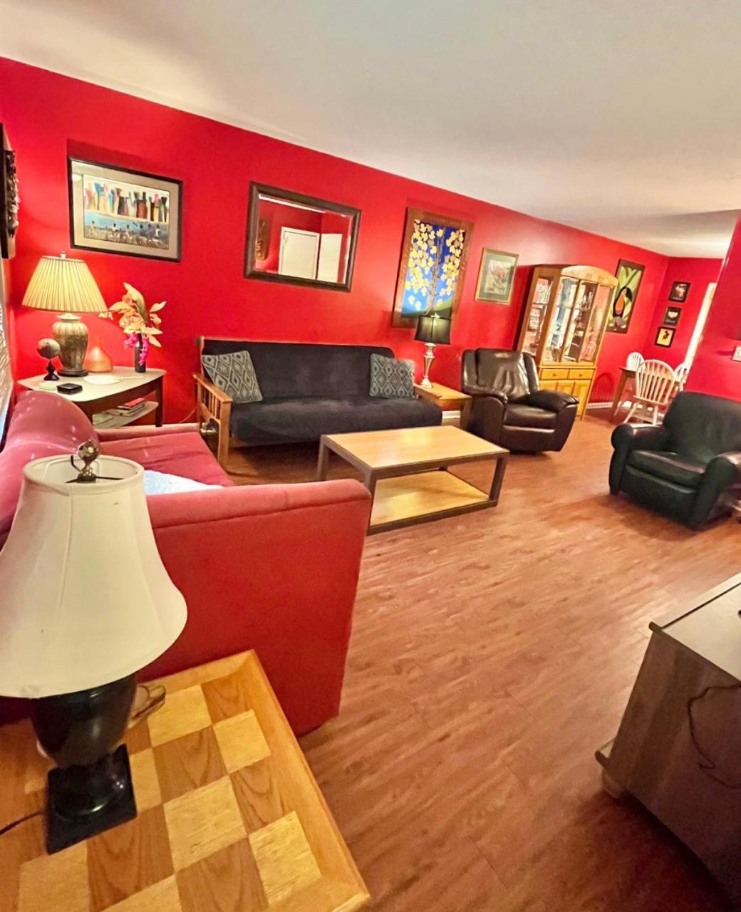 Family Friendly Downtown Home - Private Yard & Grill - Location, Location, Location! Athens Eksteriør billede
