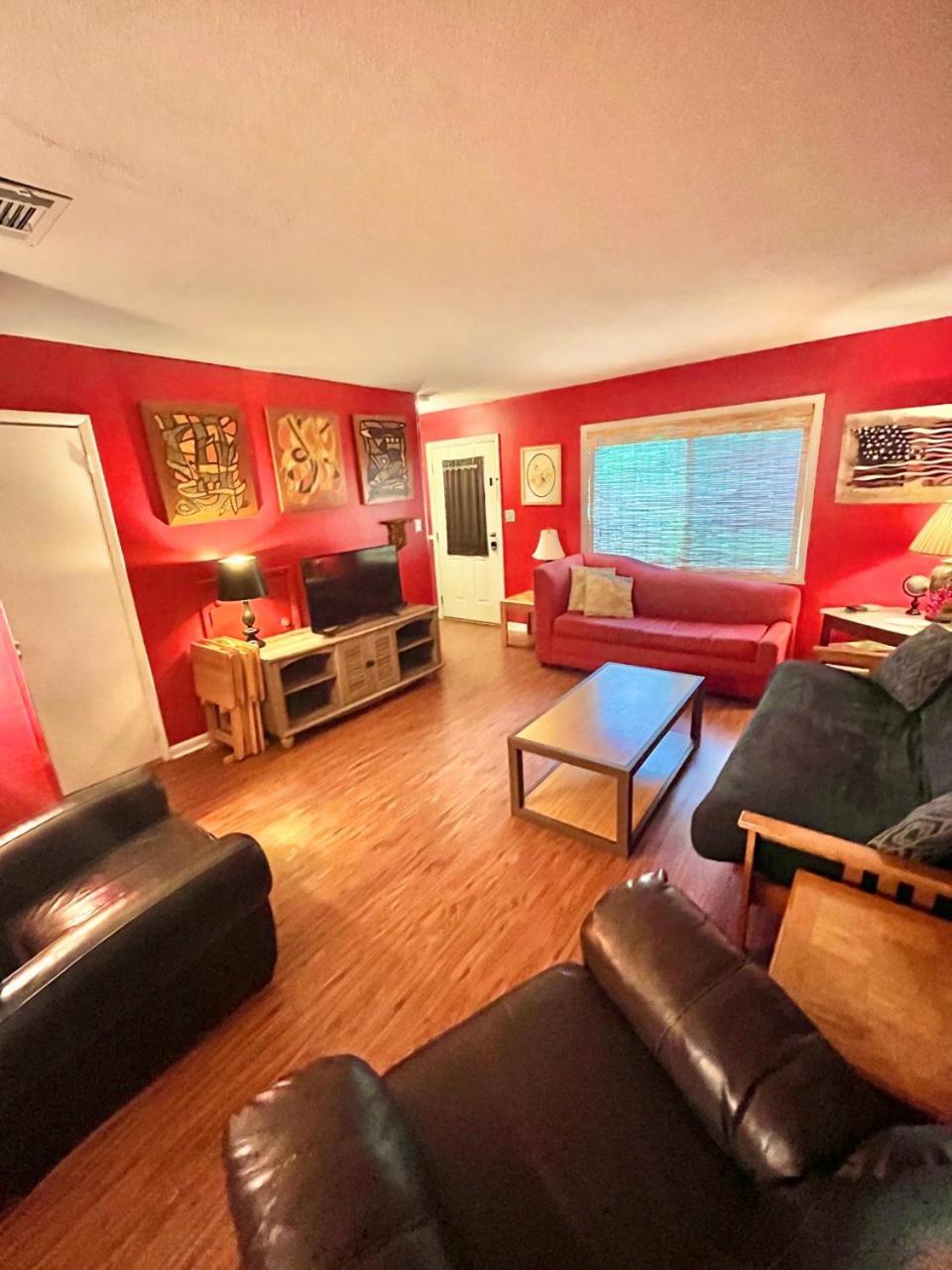 Family Friendly Downtown Home - Private Yard & Grill - Location, Location, Location! Athens Eksteriør billede