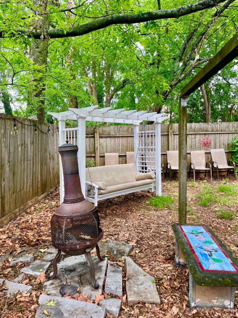 Family Friendly Downtown Home - Private Yard & Grill - Location, Location, Location! Athens Eksteriør billede